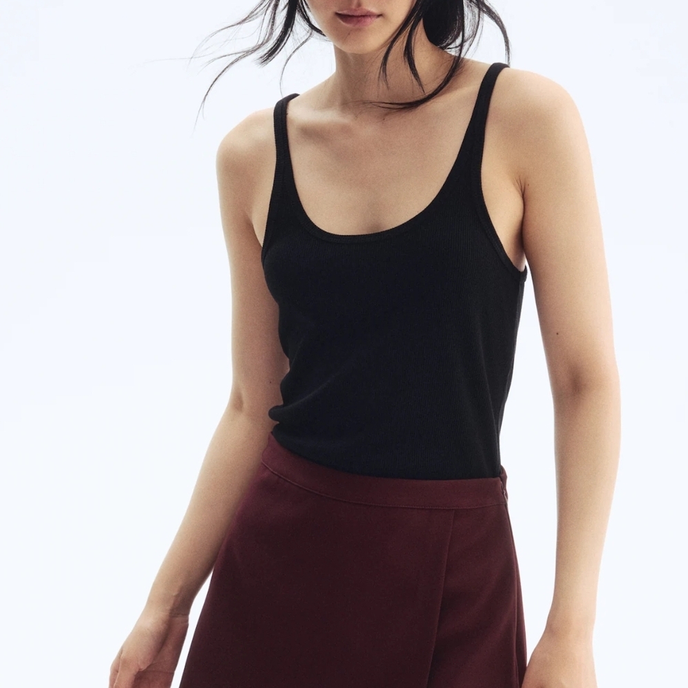 NWT H&M Burgundy Skort - Picture 2 of 3